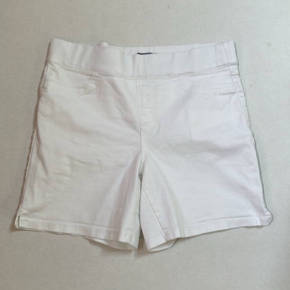 NYDJ White Cool Embrace Shorts size 10 - Picture 2 of 8